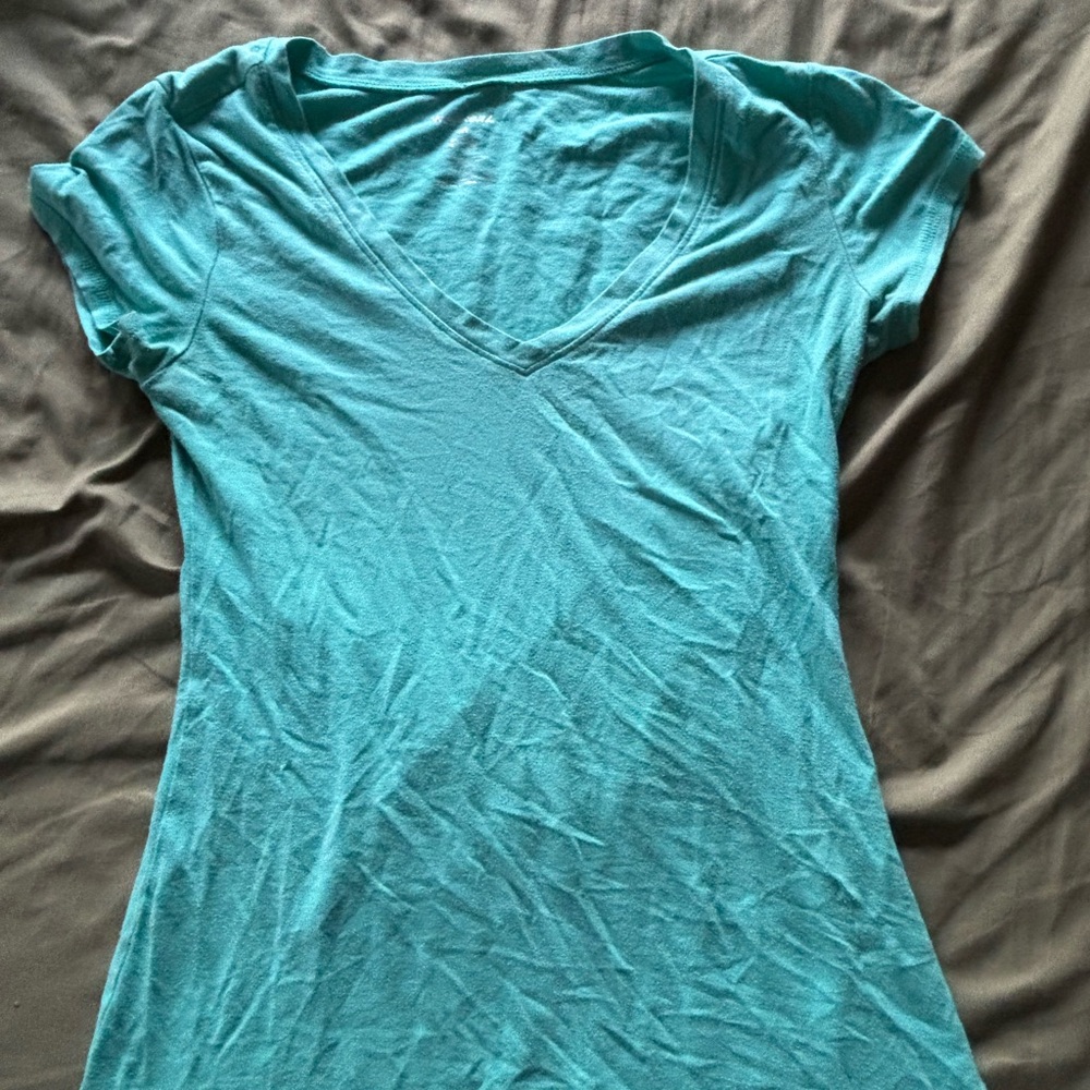 Wet Seal Turquoise V-Neck Short Sleeve Top